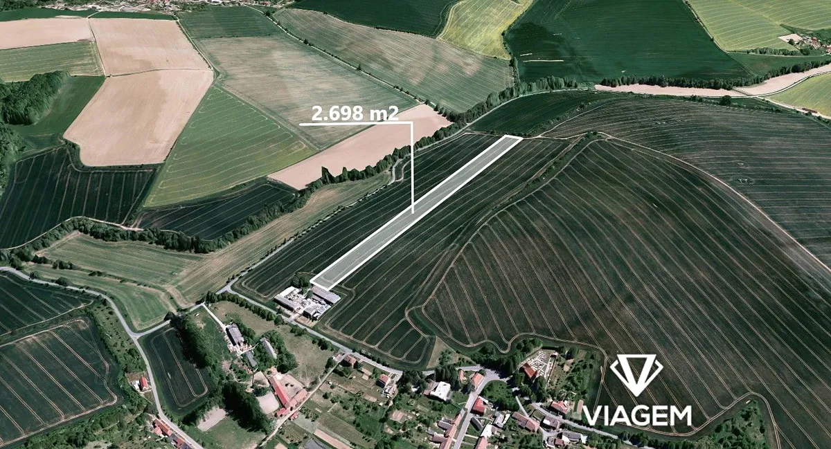 Prodej pole 2698 m²